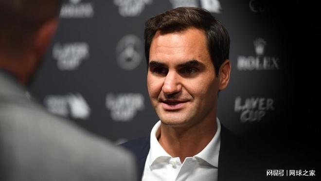 英国网球队完胜法国网球队，费德勒制霸全场的简单介绍