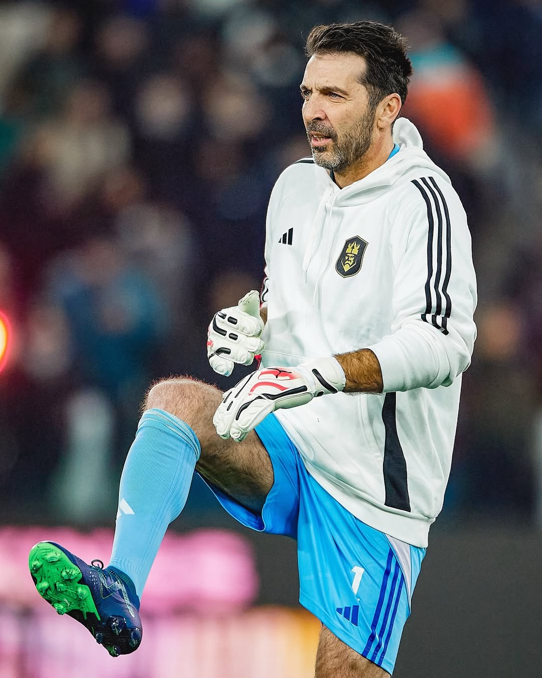 包含尤文完胜摩洛哥，罗德里戈惊艳世界的词条