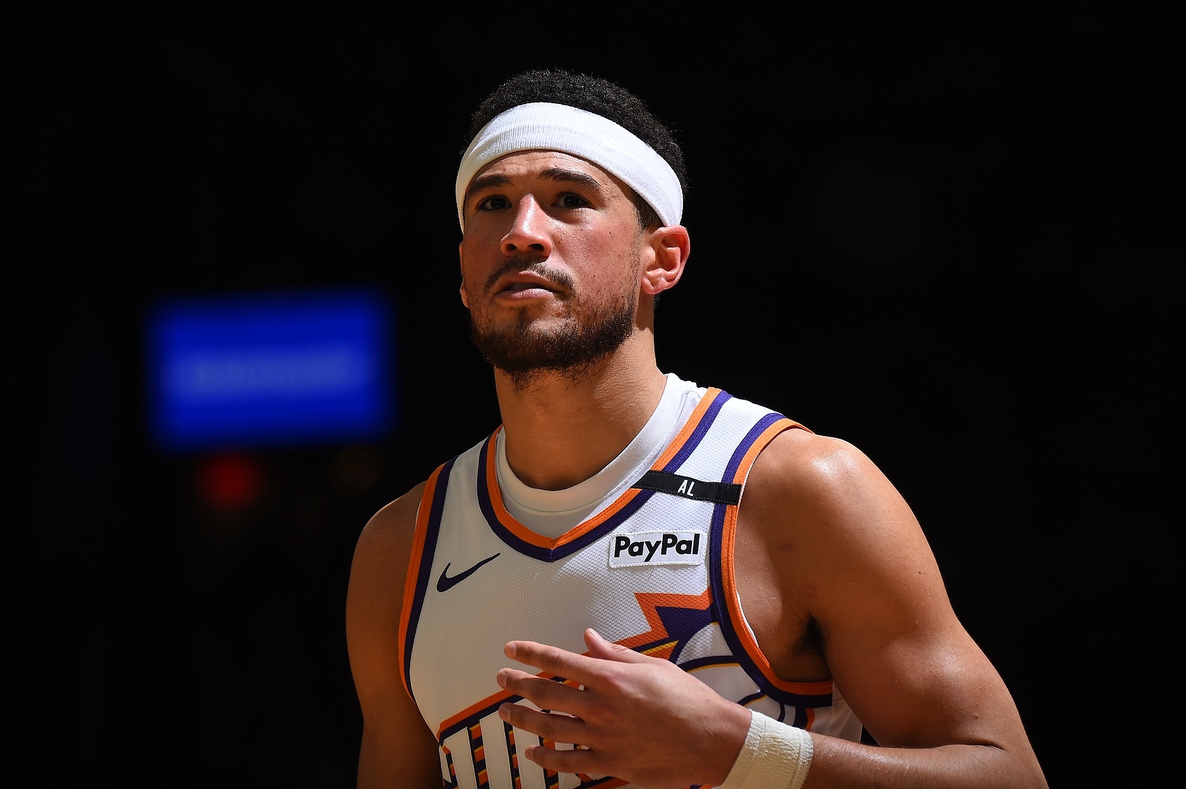 关于澳大利亚男篮绝地反击步行者，布克高光表现的信息