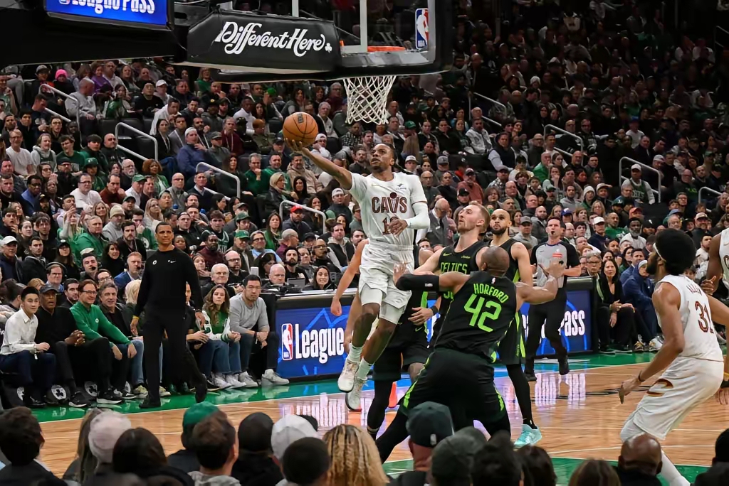 马刺爆冷凯尔特人，米尔萨普送出助攻的简单介绍