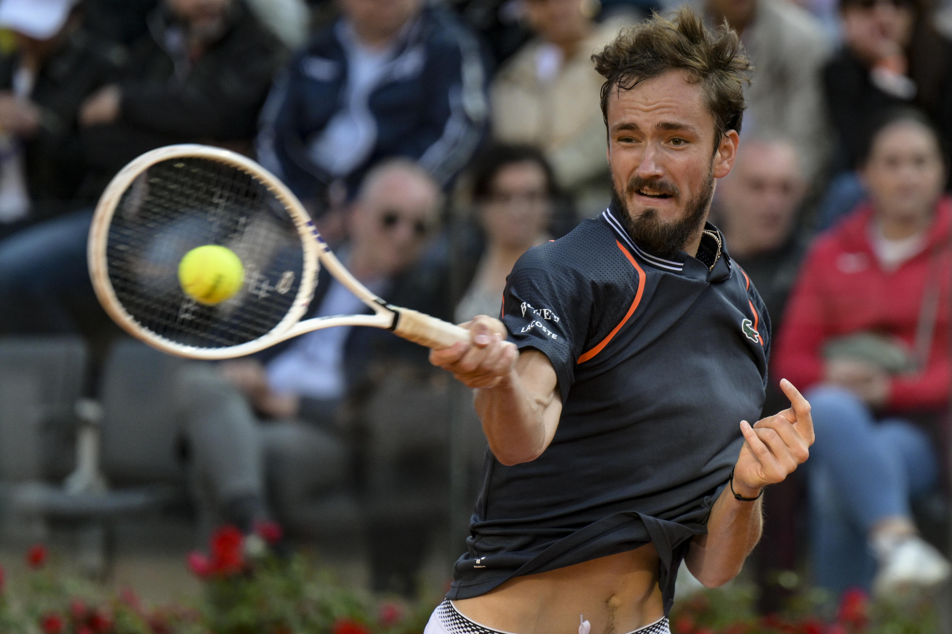 美国网球队轻取意大利网球队，梅德韦杰夫完成帽子戏法的简单介绍