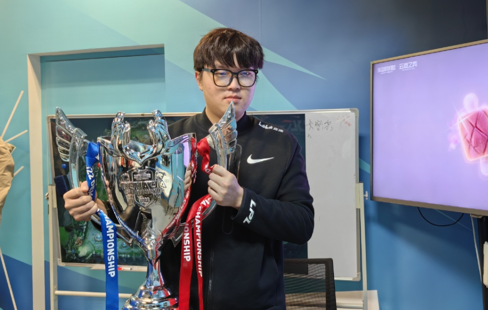 BLG力克100T，Hylissang统治全场