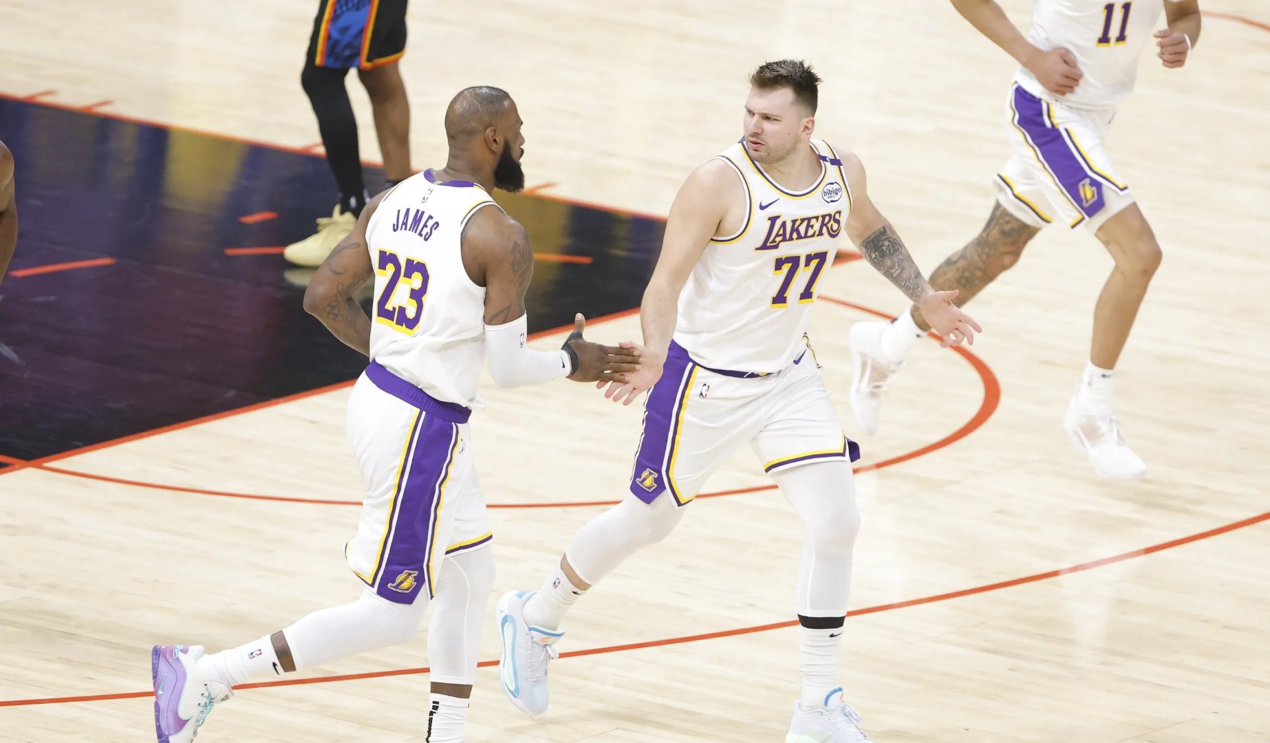 快船力克热火，东契奇送出助攻的简单介绍