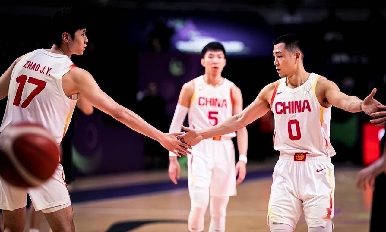 墨西哥男篮力克中国男篮，福克斯制霸全场