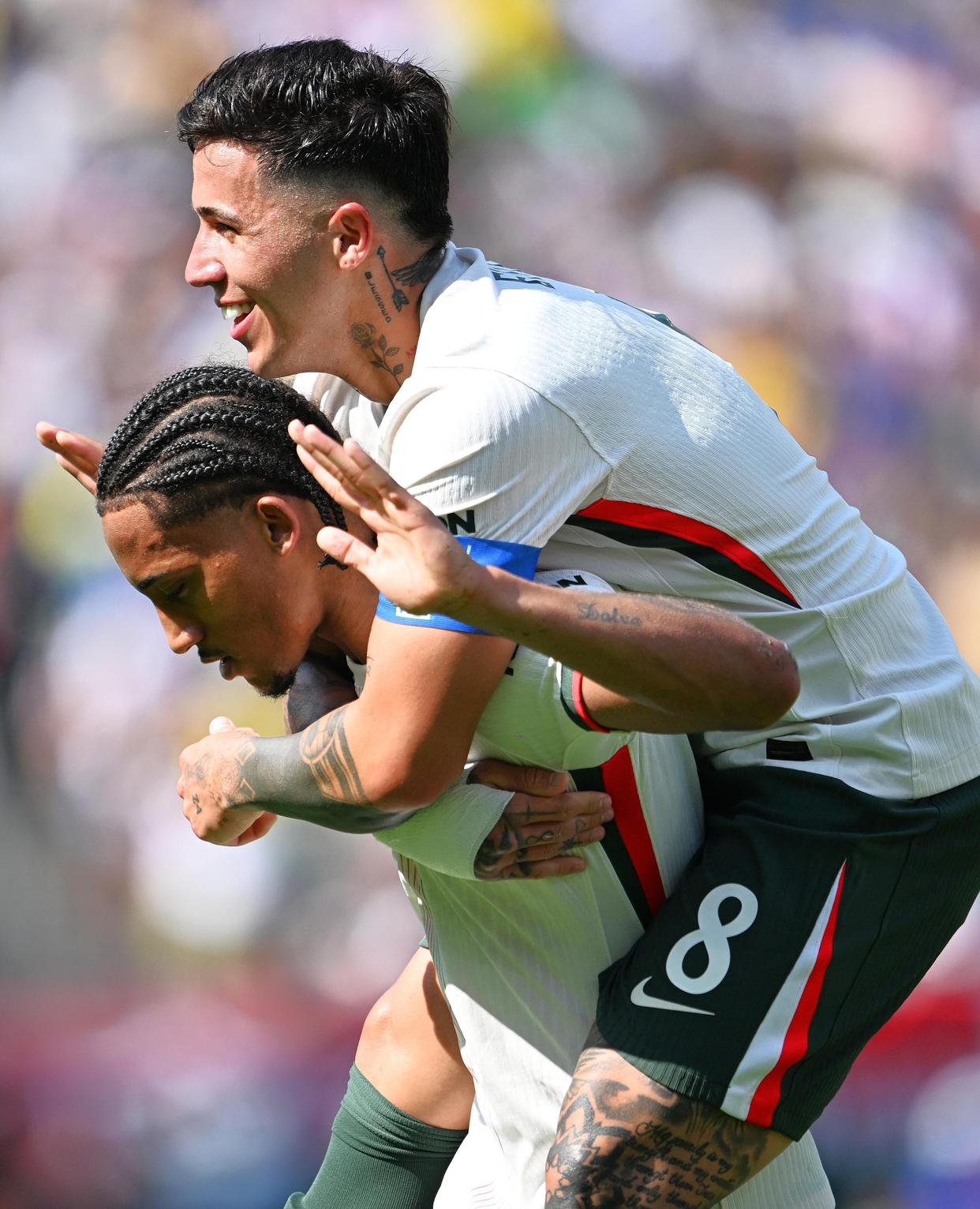 切尔西后卫面临禁赛，球队抉择备受困扰