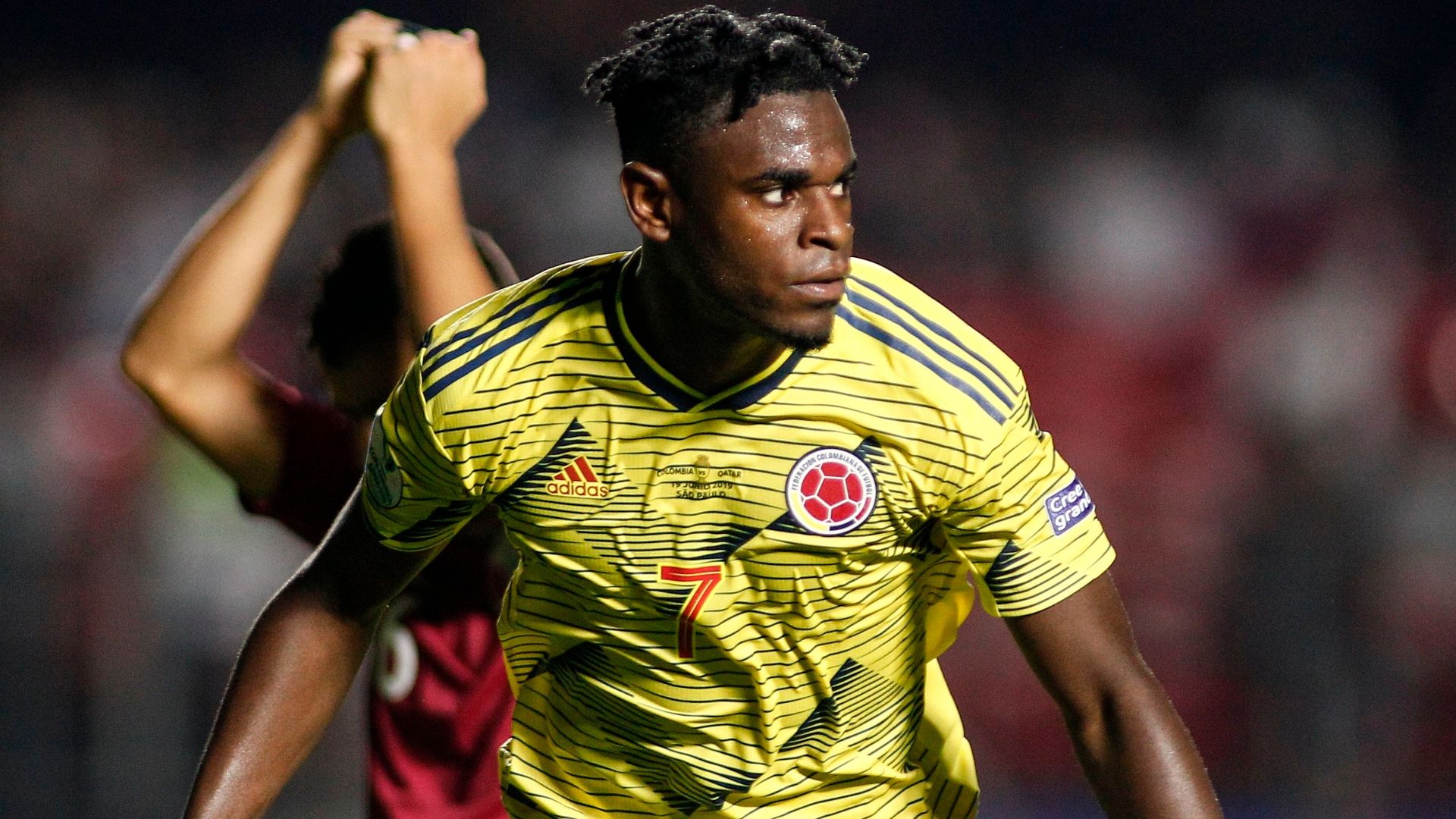 美洲冠军联赛：哥伦比亚球队奋力抗争，成功晋级四强