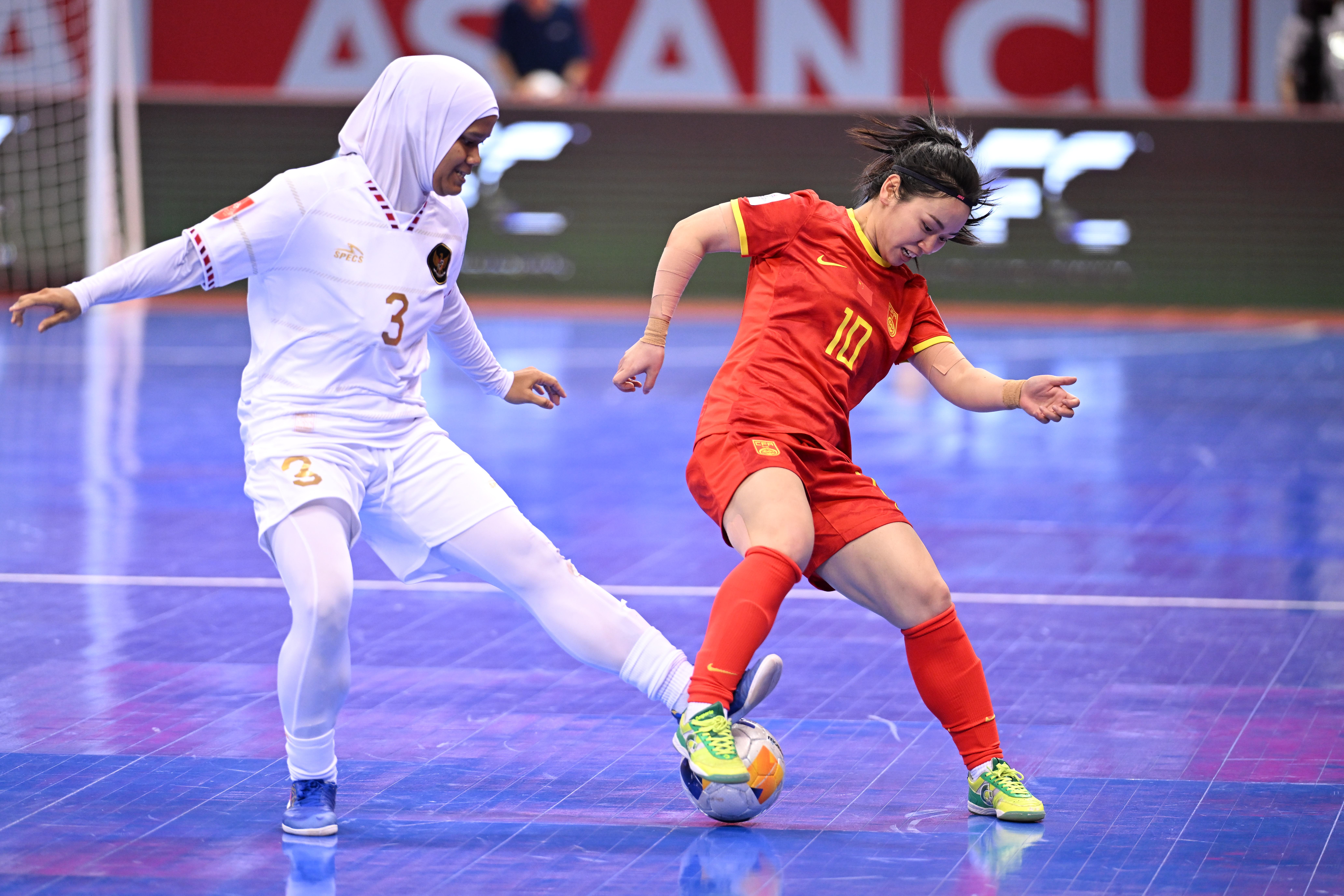 关于亚洲杯足球赛风云际会，中国队意气风发的信息