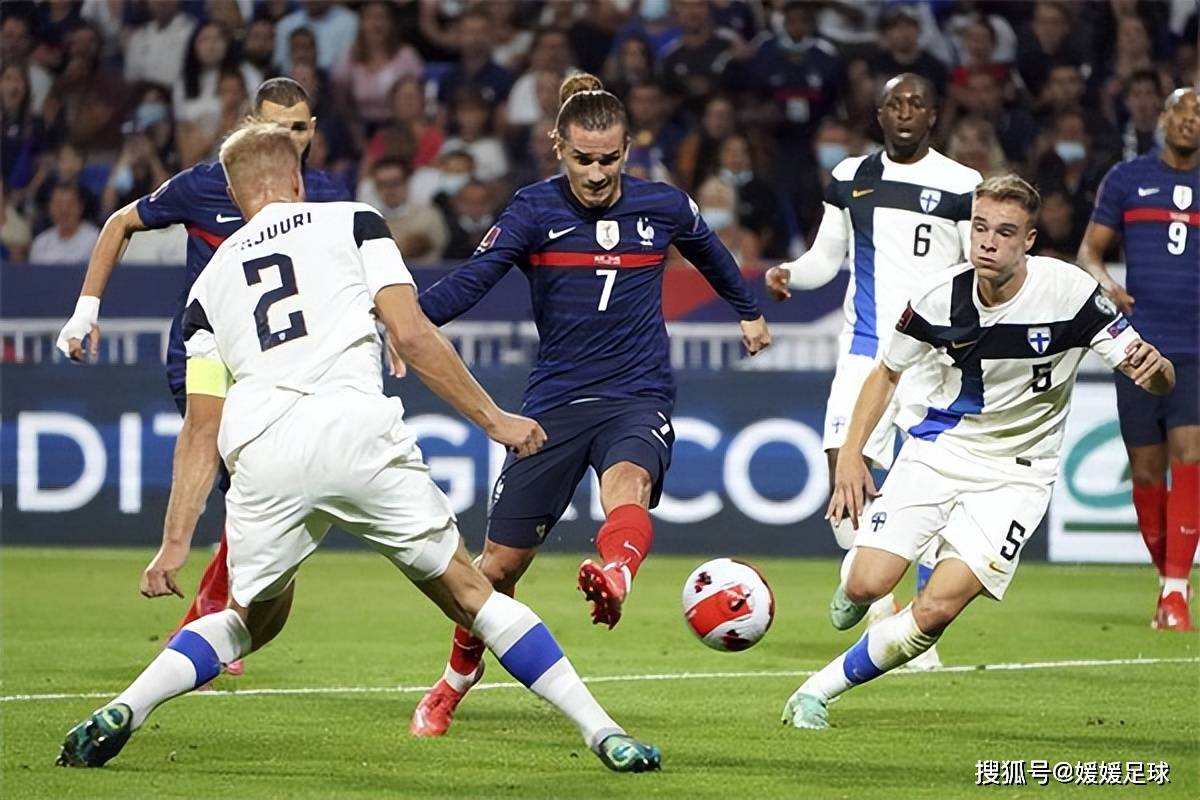 包含法国足球比赛的新闻和最新战况的词条