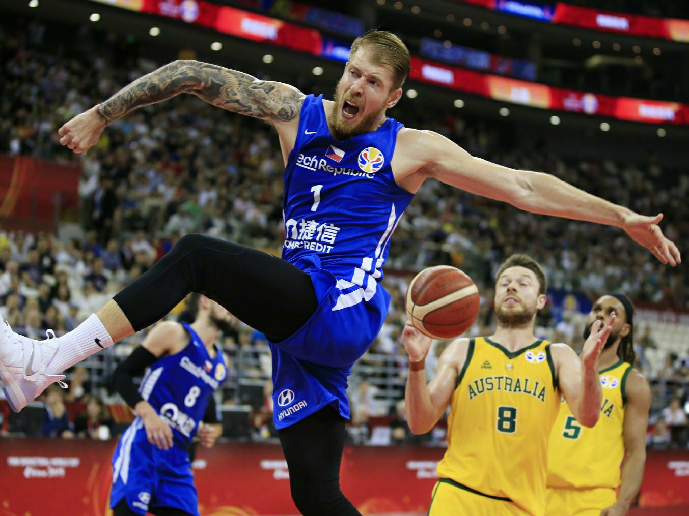 西班牙男篮力克澳大利亚男篮，莫里斯打破历史纪录的简单介绍