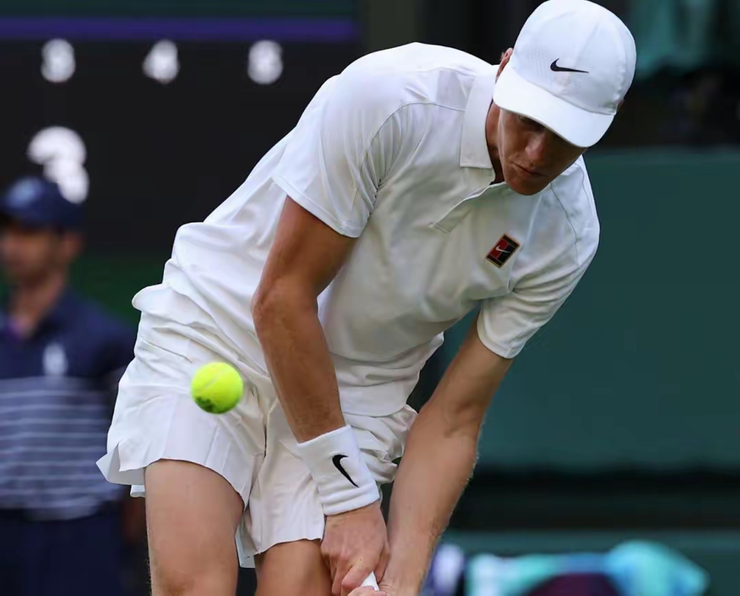 美国网球队鏖战英国网球队，纳达尔送出助攻的简单介绍