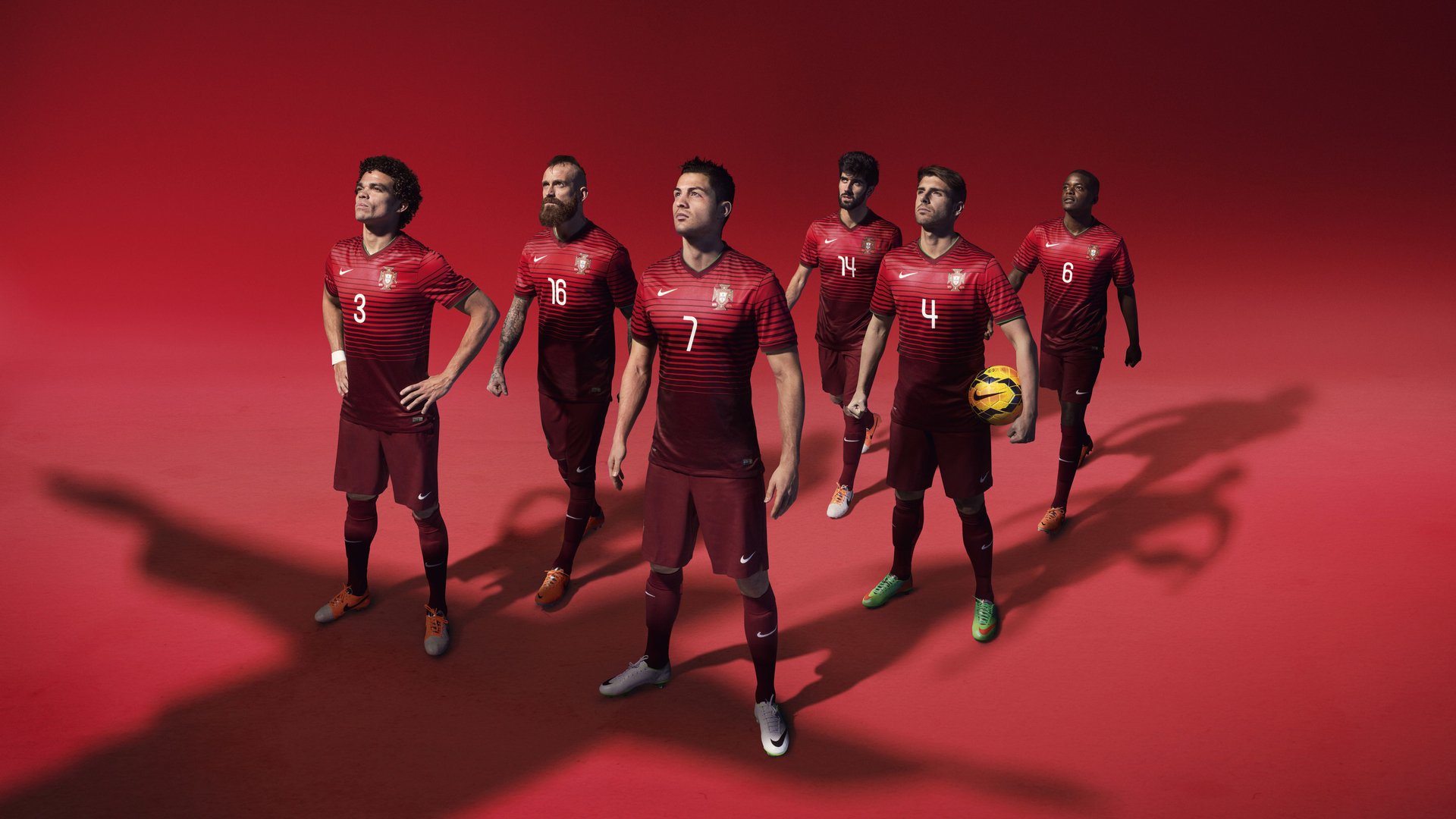 雷恩战术铁幕，阿尔瓦雷斯统治级表现全面压制皇家社会